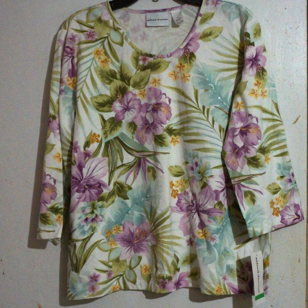 ALFRED DUNNER FORAL PULLOVER NEW WITH TAGS SIZE L LONG SLEEVES